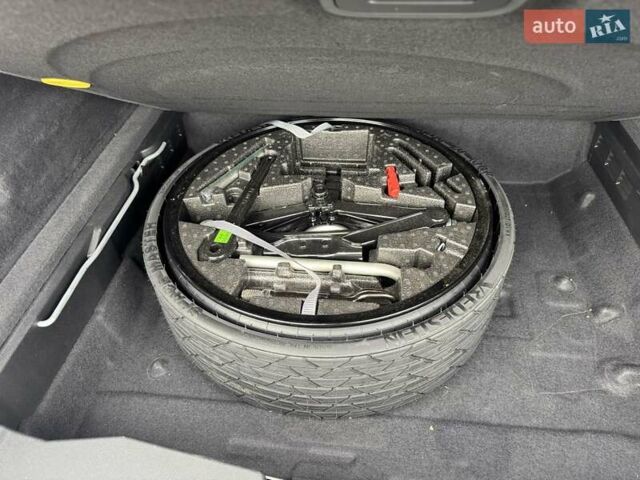 Серый Фольксваген Туарег, объемом двигателя 2.97 л и пробегом 158 тыс. км за 57900 $, фото 67 на Automoto.ua