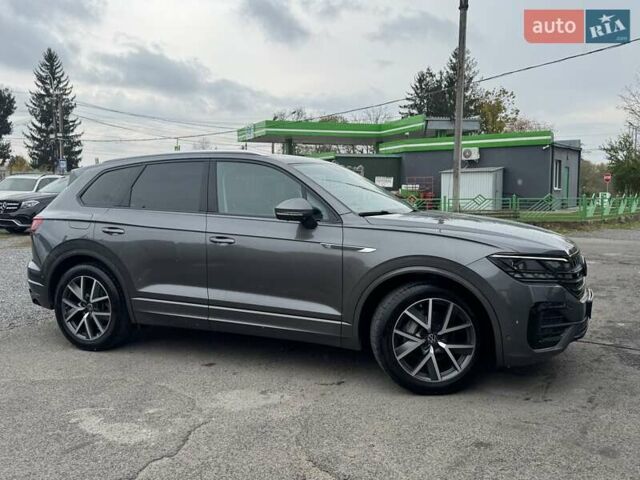 Серый Фольксваген Туарег, объемом двигателя 2.97 л и пробегом 158 тыс. км за 57900 $, фото 31 на Automoto.ua