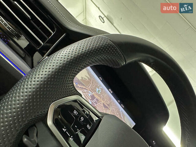 Серый Фольксваген Туарег, объемом двигателя 3 л и пробегом 141 тыс. км за 57999 $, фото 82 на Automoto.ua