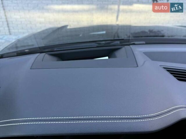 Серый Фольксваген Туарег, объемом двигателя 2.97 л и пробегом 156 тыс. км за 55300 $, фото 30 на Automoto.ua