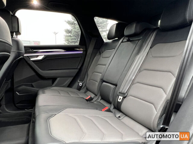 Сірий Фольксваген Туарег, об'ємом двигуна 3 л та пробігом 57 тис. км за 67600 $, фото 13 на Automoto.ua