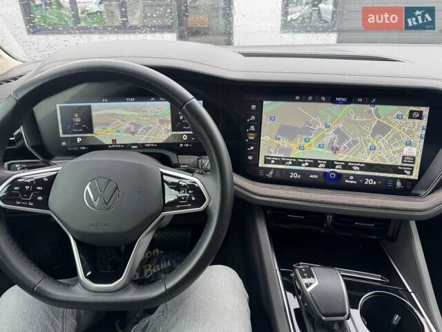 Серый Фольксваген Туарег, объемом двигателя 2.97 л и пробегом 158 тыс. км за 57900 $, фото 6 на Automoto.ua