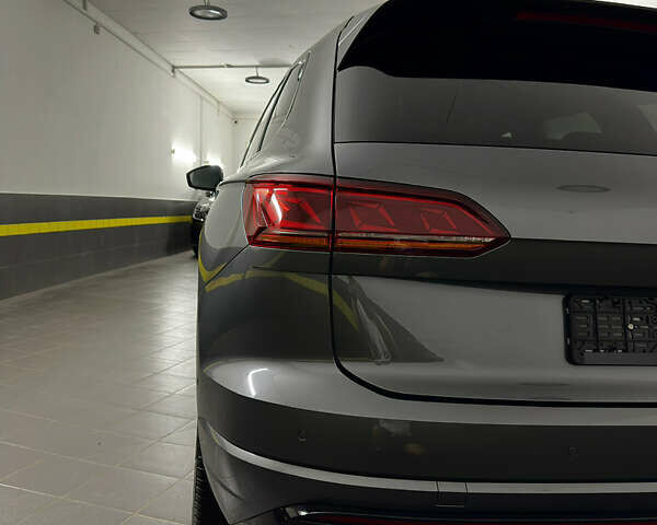 Серый Фольксваген Туарег, объемом двигателя 3 л и пробегом 141 тыс. км за 58999 $, фото 26 на Automoto.ua