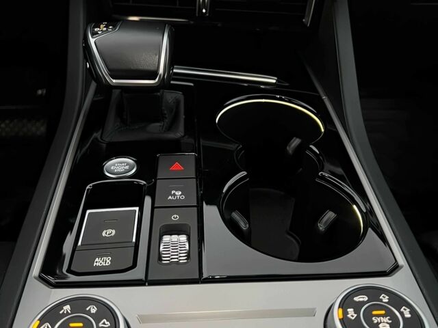 Серый Фольксваген Туарег, объемом двигателя 3 л и пробегом 14 тыс. км за 40000 $, фото 9 на Automoto.ua