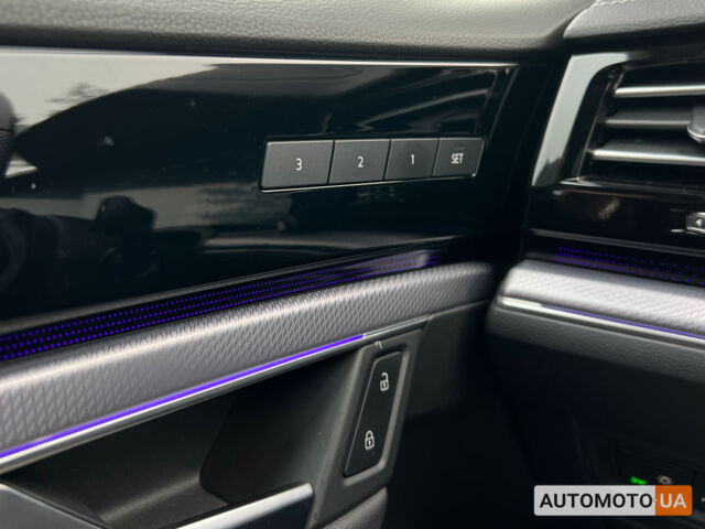 Сірий Фольксваген Туарег, об'ємом двигуна 3 л та пробігом 57 тис. км за 67600 $, фото 26 на Automoto.ua