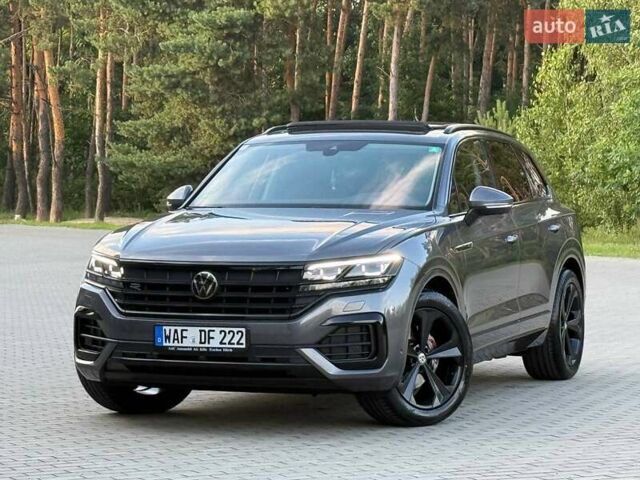 Серый Фольксваген Туарег, объемом двигателя 2.97 л и пробегом 156 тыс. км за 55300 $, фото 11 на Automoto.ua