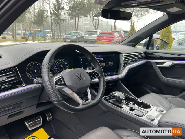 Сірий Фольксваген Туарег, об'ємом двигуна 3 л та пробігом 57 тис. км за 67600 $, фото 28 на Automoto.ua