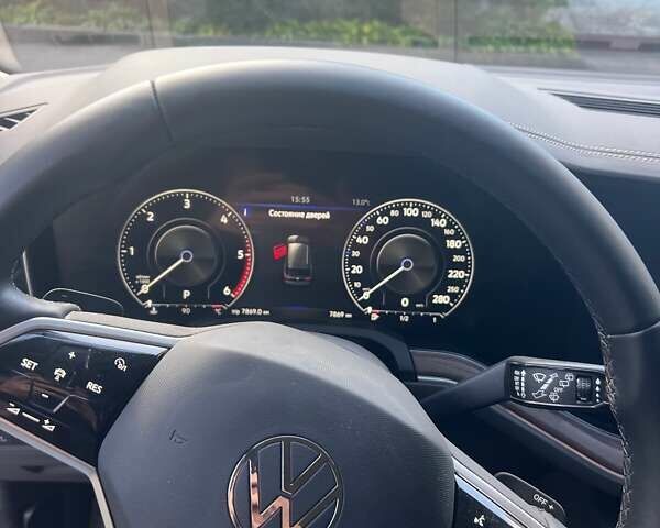 Серый Фольксваген Туарег, объемом двигателя 2.97 л и пробегом 8 тыс. км за 64000 $, фото 5 на Automoto.ua