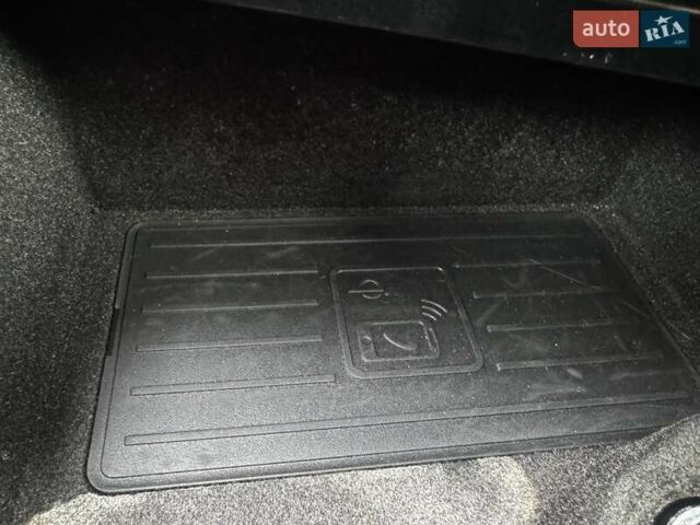 Серый Фольксваген Туарег, объемом двигателя 2.97 л и пробегом 158 тыс. км за 57900 $, фото 19 на Automoto.ua