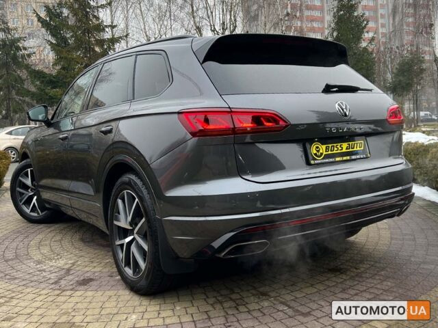 Сірий Фольксваген Туарег, об'ємом двигуна 3 л та пробігом 57 тис. км за 67600 $, фото 8 на Automoto.ua