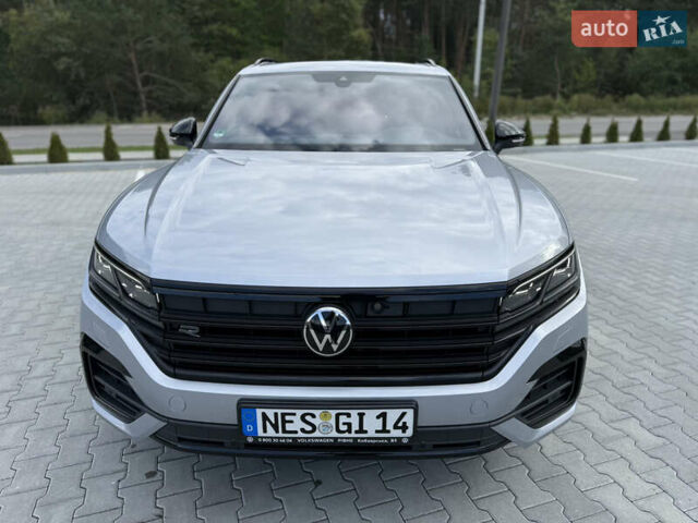 Серый Фольксваген Туарег, объемом двигателя 2.97 л и пробегом 118 тыс. км за 57900 $, фото 4 на Automoto.ua