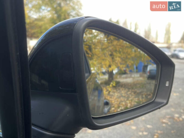 Серый Фольксваген Туарег, объемом двигателя 3 л и пробегом 97 тыс. км за 59400 $, фото 17 на Automoto.ua