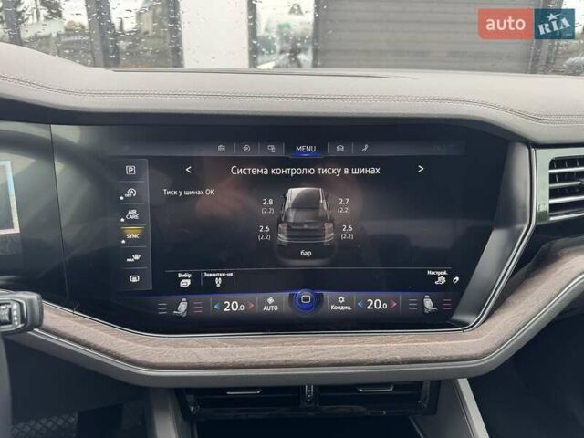 Серый Фольксваген Туарег, объемом двигателя 2.97 л и пробегом 158 тыс. км за 57900 $, фото 10 на Automoto.ua