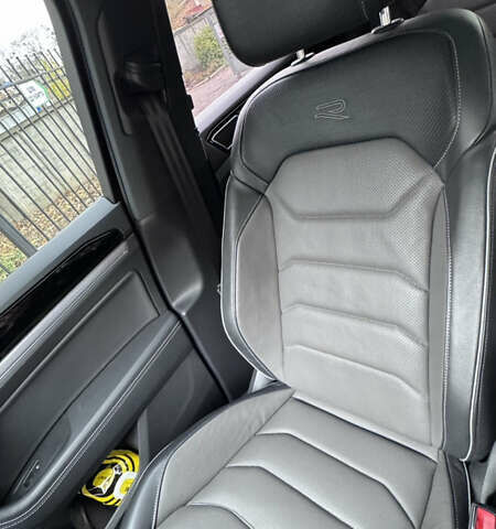 Серый Фольксваген Туарег, объемом двигателя 2.97 л и пробегом 172 тыс. км за 65000 $, фото 24 на Automoto.ua