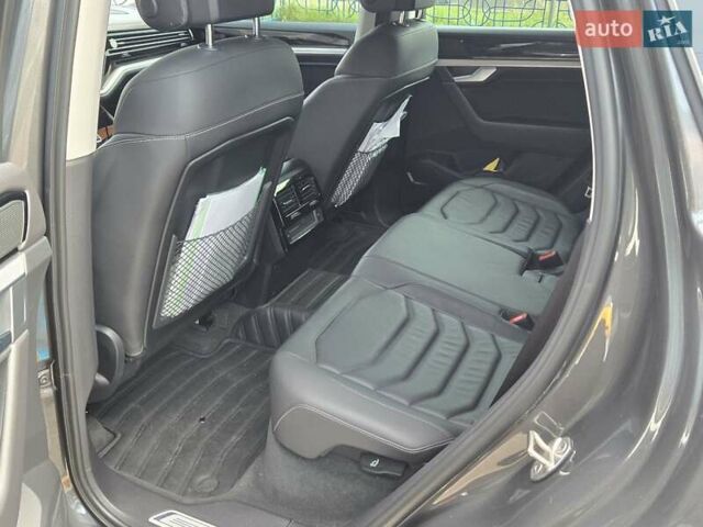 Серый Фольксваген Туарег, объемом двигателя 3 л и пробегом 137 тыс. км за 56900 $, фото 11 на Automoto.ua