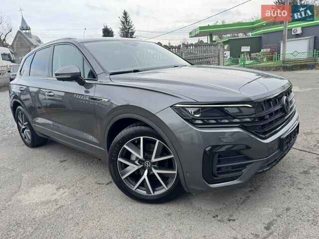 Серый Фольксваген Туарег, объемом двигателя 2.97 л и пробегом 158 тыс. км за 57900 $, фото 40 на Automoto.ua