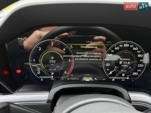 Серый Фольксваген Туарег, объемом двигателя 2.97 л и пробегом 43 тыс. км за 76900 $, фото 36 на Automoto.ua