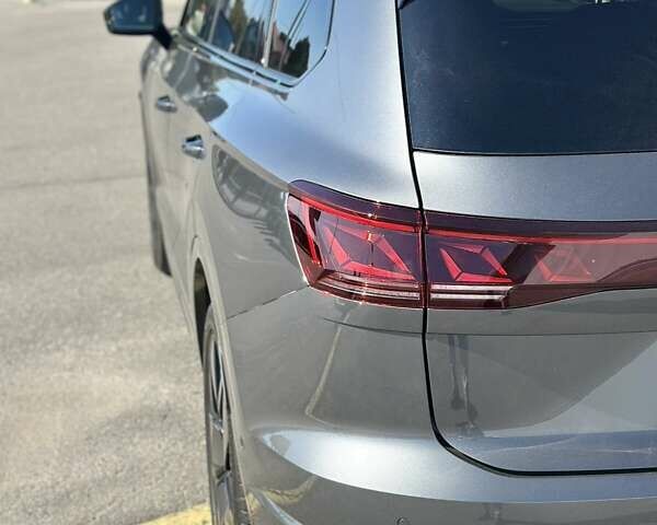 Серый Фольксваген Туарег, объемом двигателя 2.99 л и пробегом 13 тыс. км за 82000 $, фото 12 на Automoto.ua