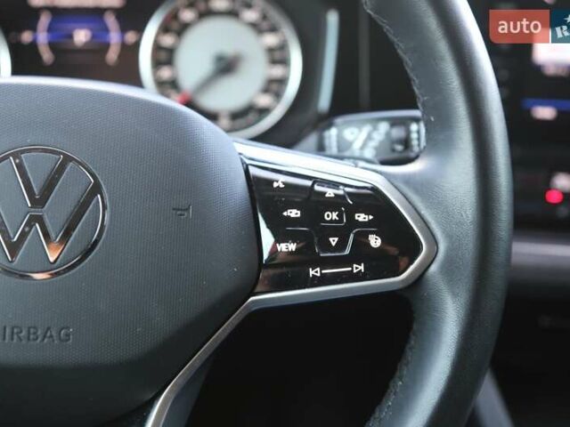 Серый Фольксваген Туарег, объемом двигателя 2.97 л и пробегом 50 тыс. км за 60500 $, фото 34 на Automoto.ua