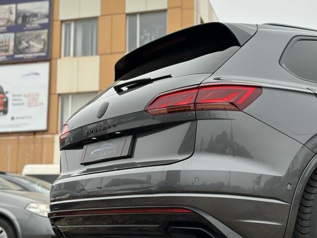 Сірий Фольксваген Туарег, об'ємом двигуна 3 л та пробігом 135 тис. км за 57500 $, фото 8 на Automoto.ua