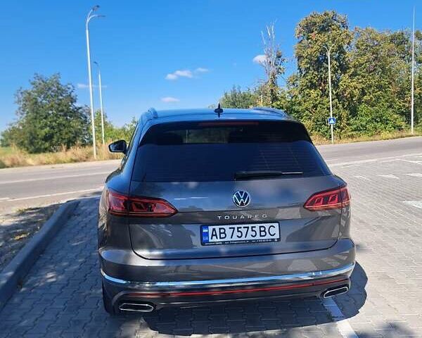 Серый Фольксваген Туарег, объемом двигателя 2.97 л и пробегом 81 тыс. км за 67500 $, фото 30 на Automoto.ua