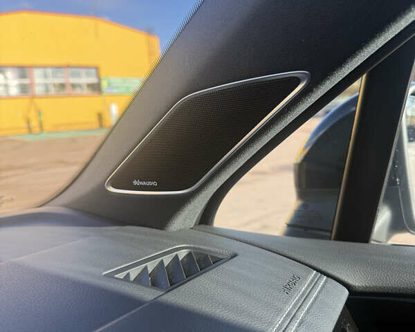 Серый Фольксваген Туарег, объемом двигателя 2.97 л и пробегом 45 тыс. км за 77575 $, фото 26 на Automoto.ua