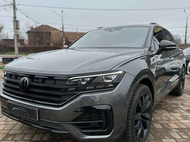 Сірий Фольксваген Туарег, об'ємом двигуна 3 л та пробігом 135 тис. км за 57500 $, фото 11 на Automoto.ua