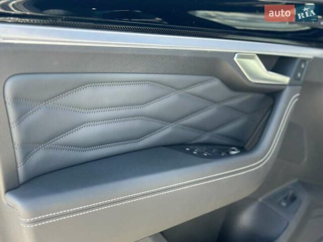 Серый Фольксваген Туарег, объемом двигателя 2.99 л и пробегом 13 тыс. км за 82000 $, фото 59 на Automoto.ua