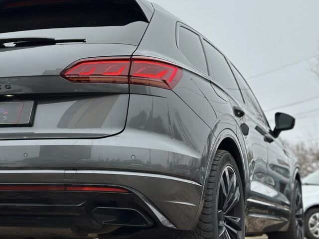 Сірий Фольксваген Туарег, об'ємом двигуна 3 л та пробігом 135 тис. км за 57500 $, фото 9 на Automoto.ua