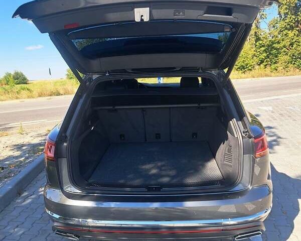 Серый Фольксваген Туарег, объемом двигателя 2.97 л и пробегом 81 тыс. км за 67500 $, фото 20 на Automoto.ua