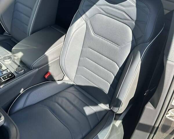 Серый Фольксваген Туарег, объемом двигателя 2.99 л и пробегом 13 тыс. км за 82000 $, фото 58 на Automoto.ua