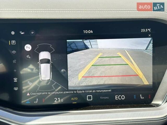 Серый Фольксваген Туарег, объемом двигателя 2.99 л и пробегом 13 тыс. км за 82000 $, фото 40 на Automoto.ua