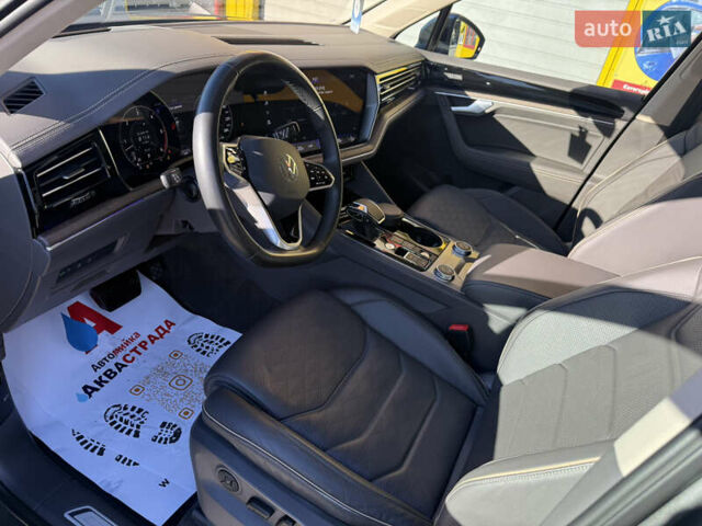 Сірий Фольксваген Туарег, об'ємом двигуна 2.97 л та пробігом 66 тис. км за 66800 $, фото 12 на Automoto.ua