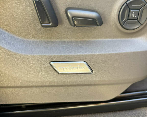 Сірий Фольксваген Туарег, об'ємом двигуна 2.97 л та пробігом 66 тис. км за 66800 $, фото 14 на Automoto.ua