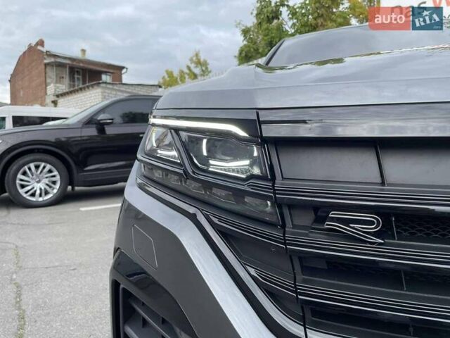 Сірий Фольксваген Туарег, об'ємом двигуна 2.97 л та пробігом 41 тис. км за 71990 $, фото 10 на Automoto.ua