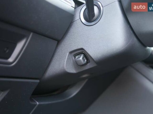 Серый Фольксваген Туарег, объемом двигателя 2.97 л и пробегом 50 тыс. км за 60500 $, фото 31 на Automoto.ua