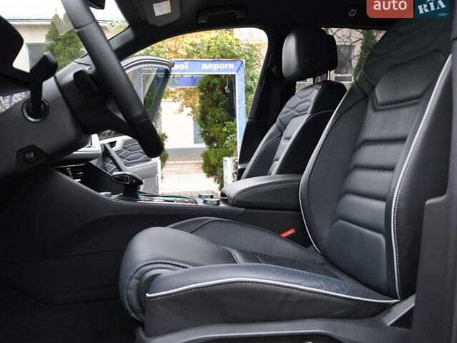 Сірий Фольксваген Туарег, об'ємом двигуна 2.97 л та пробігом 29 тис. км за 78000 $, фото 30 на Automoto.ua