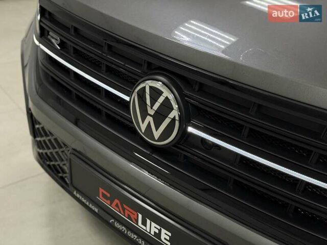 Серый Фольксваген Туарег, объемом двигателя 2.97 л и пробегом 39 тыс. км за 81500 $, фото 7 на Automoto.ua