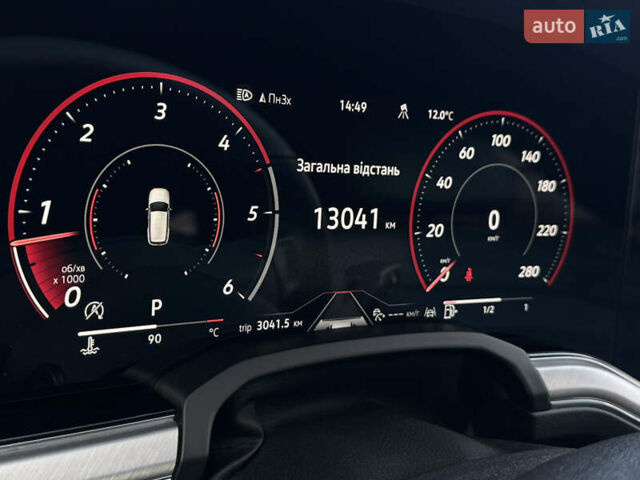 Серый Фольксваген Туарег, объемом двигателя 3 л и пробегом 13 тыс. км за 90000 $, фото 9 на Automoto.ua