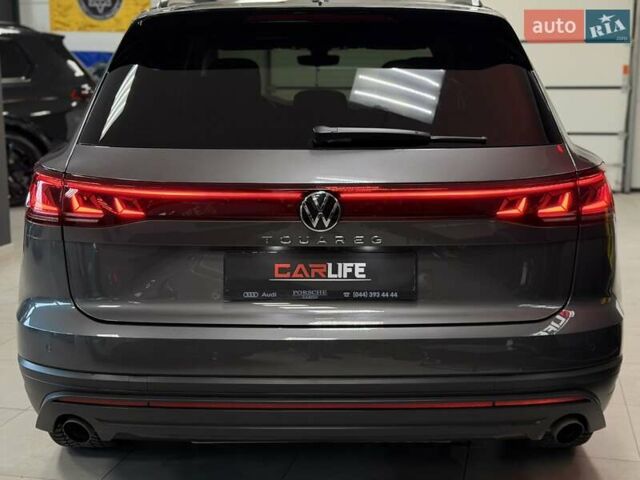 Сірий Фольксваген Туарег, об'ємом двигуна 2.97 л та пробігом 79 тис. км за 59900 $, фото 21 на Automoto.ua