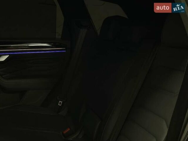 Серый Фольксваген Туарег, объемом двигателя 2.97 л и пробегом 39 тыс. км за 81500 $, фото 57 на Automoto.ua