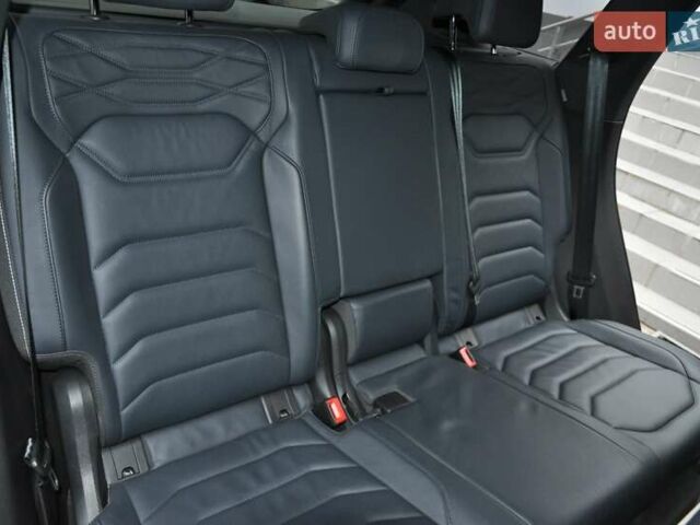 Сірий Фольксваген Туарег, об'ємом двигуна 2.97 л та пробігом 29 тис. км за 78000 $, фото 20 на Automoto.ua