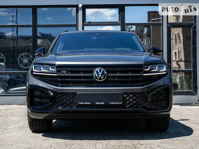 Серый Фольксваген Туарег, объемом двигателя 2.97 л и пробегом 29 тыс. км за 81450 $, фото 72 на Automoto.ua