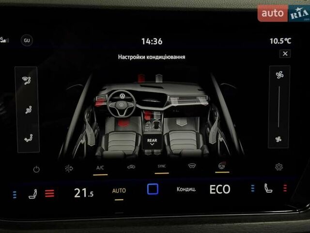 Серый Фольксваген Туарег, объемом двигателя 2.97 л и пробегом 39 тыс. км за 81500 $, фото 37 на Automoto.ua