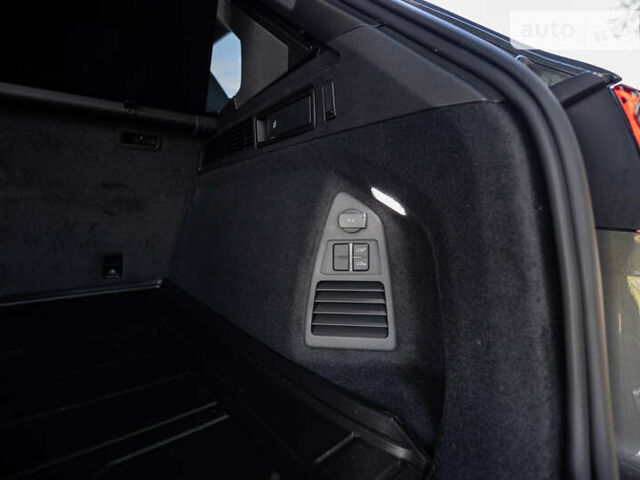 Серый Фольксваген Туарег, объемом двигателя 2.97 л и пробегом 29 тыс. км за 81450 $, фото 45 на Automoto.ua