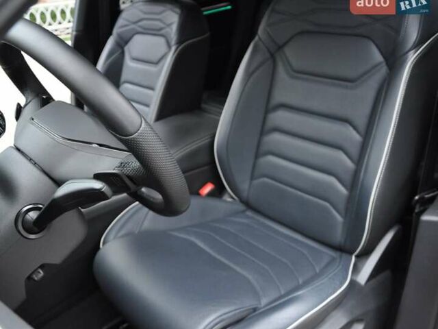 Сірий Фольксваген Туарег, об'ємом двигуна 2.97 л та пробігом 29 тис. км за 78000 $, фото 31 на Automoto.ua