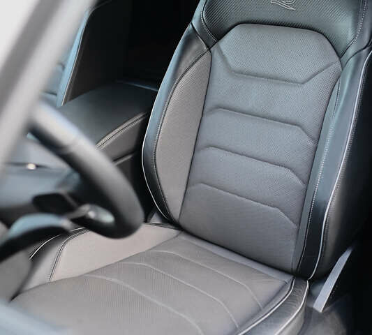 Серый Фольксваген Туарег, объемом двигателя 2.97 л и пробегом 32 тыс. км за 81000 $, фото 37 на Automoto.ua