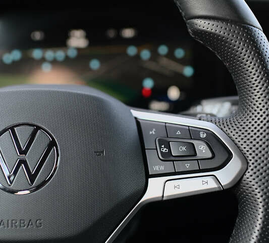 Серый Фольксваген Туарег, объемом двигателя 2.97 л и пробегом 32 тыс. км за 81000 $, фото 48 на Automoto.ua