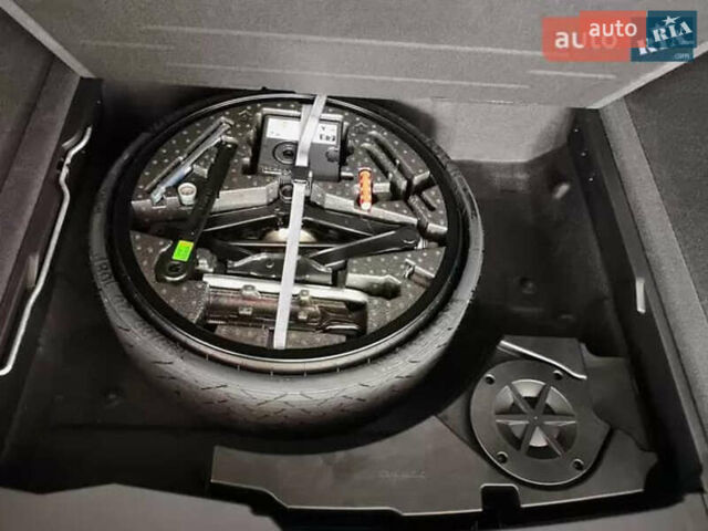 Серый Фольксваген Туарег, объемом двигателя 2.99 л и пробегом 11 тыс. км за 67500 $, фото 10 на Automoto.ua