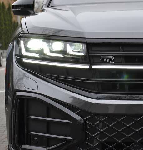 Сірий Фольксваген Туарег, об'ємом двигуна 2.97 л та пробігом 29 тис. км за 78000 $, фото 12 на Automoto.ua